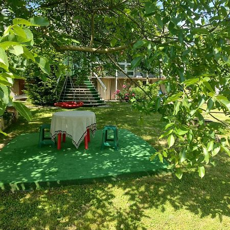 Ранчо - тераса без комарів, обіди Ужгород Экстерьер фото